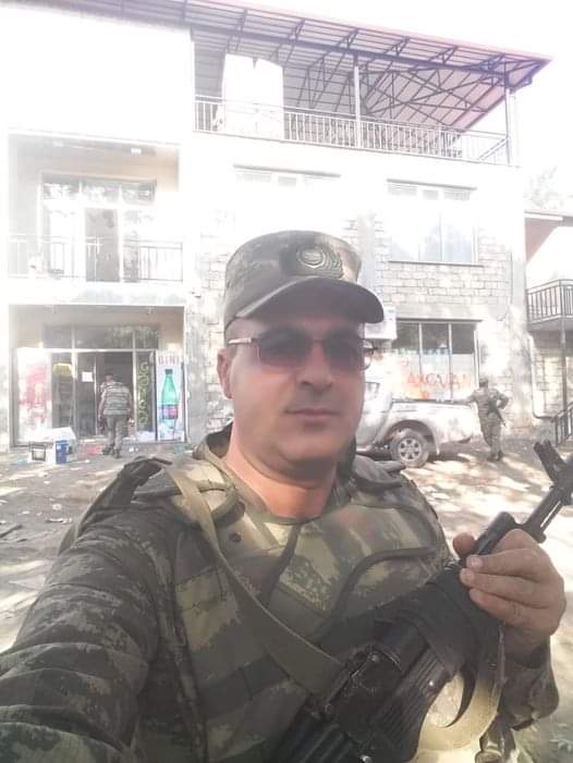 Böyük şücaətlər göstərən zabit